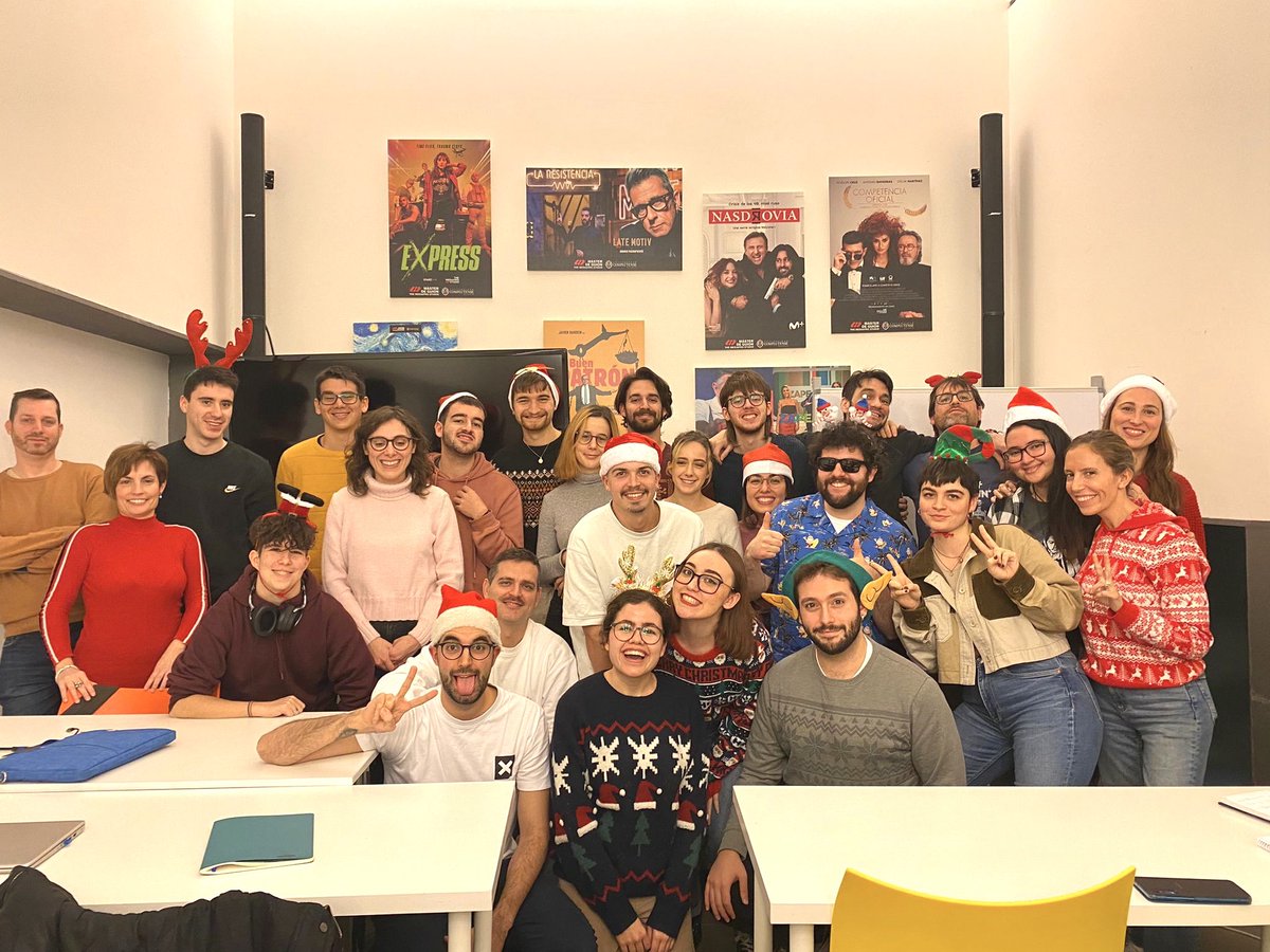 MasterGuionTMS's tweet photo. 🎄 Desde el Máster de guion os deseamos unas Felices Fiestas y un 2023 lleno de proyectos, mucho cine y una creatividad desbordante 🎄
@themdpstudio @GRUPMEDIAPRO @UCMccinf #guionistas #masterguion https://t.co/axSFnCbU8z