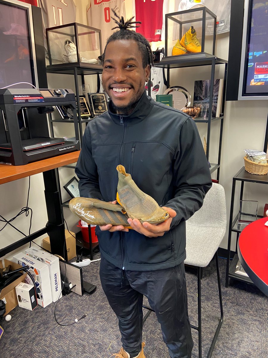 IUE_ENTR's tweet image. These shoes have experienced many great times and so has @iueast graduating senior Dailen Troutman. Dailen leaves many wonderful memories as he retires his @RedWolvesMS cleats to Professor Tim Scales. @iueredwolves