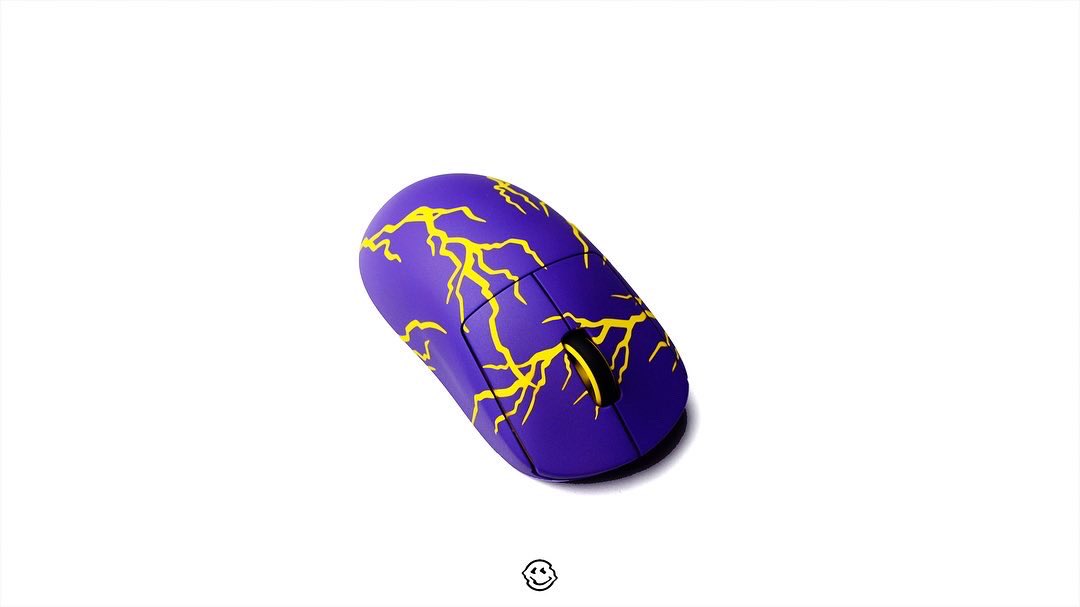 FAST AS LIGHTNING

Ig: instagram.com/p/CmMnjM_Mka0/…