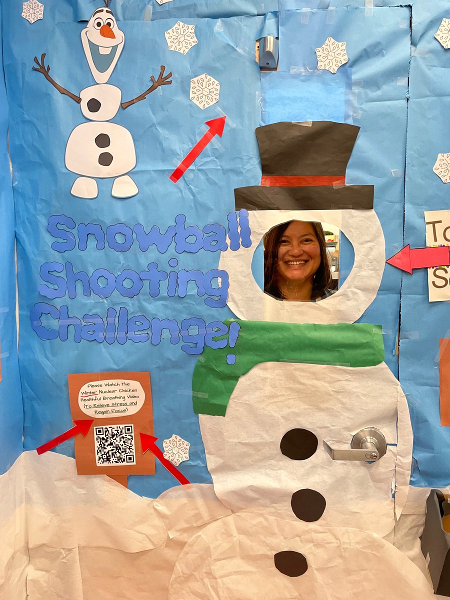 erms_DCSD's tweet image. The competition is fierce at Eversole! The Holiday Door Decorating contest brought out our creatively competitive sides and our SOAR classes outdid themselves!! #soarERMSeagles
