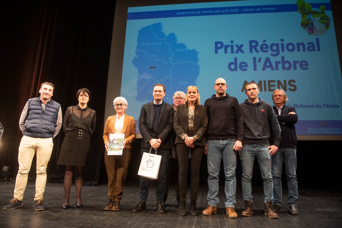 [ #Récompense 🏅🌳 ] La Ville d'Amiens a reçu le Prix régional de l'Arbre
Lire le communiqué 👉amiens.fr/Actualites/La-…