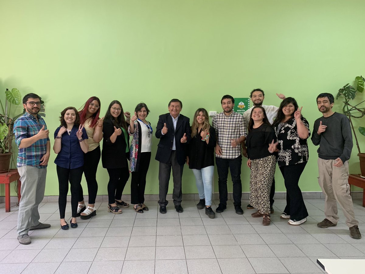 junaebaraucania's tweet photo. Continuando con nuestra visita en Angol, el director(s) de #JunaebAraucania @MarioVenegasCa se reunió con los equipos del Programa Habilidades Para la Vida I y II quienes expusieron sobre trabajo que están realizando en la comuna.
#JunaebContigo
#JunaebEnTerreno https://t.co/xdBMYBd3uR