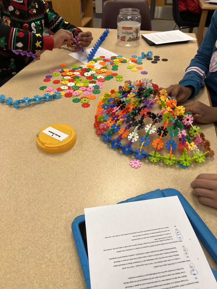 JudyBauer13's tweet photo. Washington students are using critical thinking to build today. #OPSProud #OTLProud https://t.co/zncHUZT6Wz