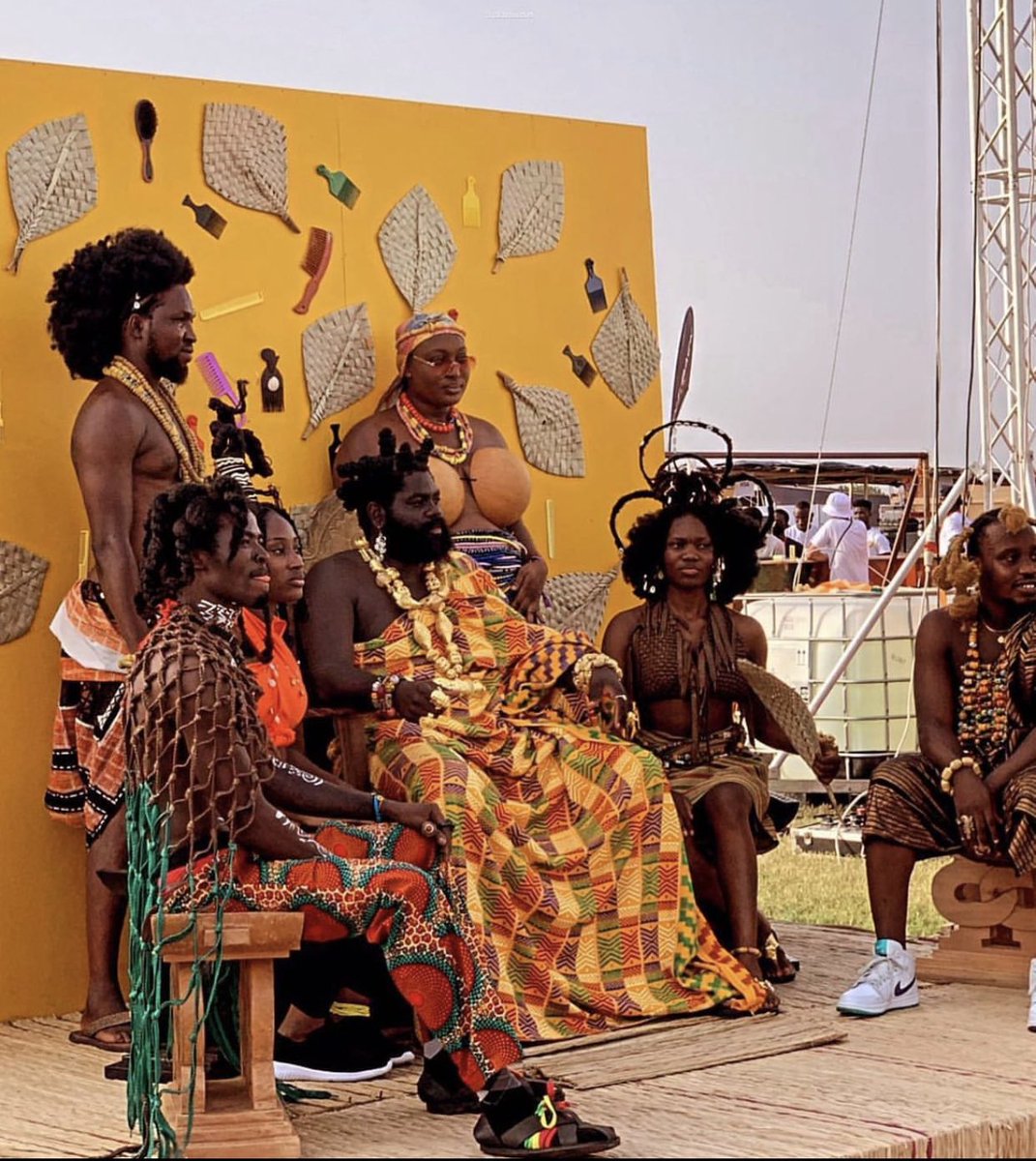 glennsamm's tweet photo. I’m GlennSamm a visual storyteller, walking artiste, brand and culture influencer.  curator and founder of Tsadidi Street Art Festival. 

I have organized art installations at events like  AFROCHELLA, Tsadidi street art festival, The Detty Rave, Potomanto, Chalewote. Kindly RT https://t.co/mxH5esztfn