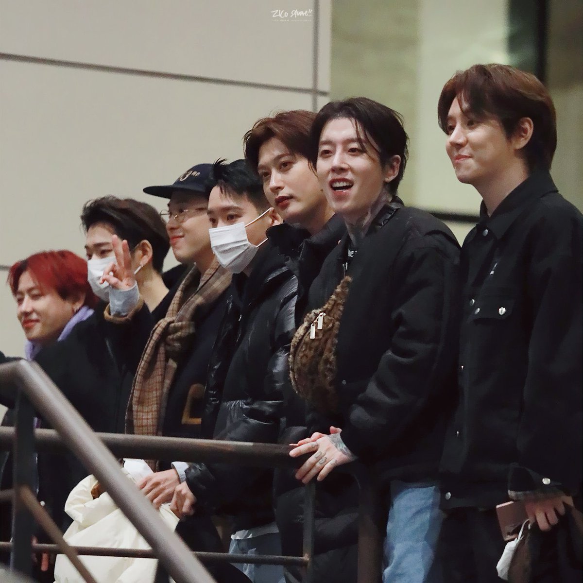 BrazilBlockB's tweet photo. #INFO 🐝 | A bee @twojproject disponibilizou um drive com vídeos e fotos do evento de ontem! Vocês podem conferir pelo link: https://t.co/BBfZR46Y2H

Obrigada novamente, Ella! 💛🖤 https://t.co/opLrOQmUwy