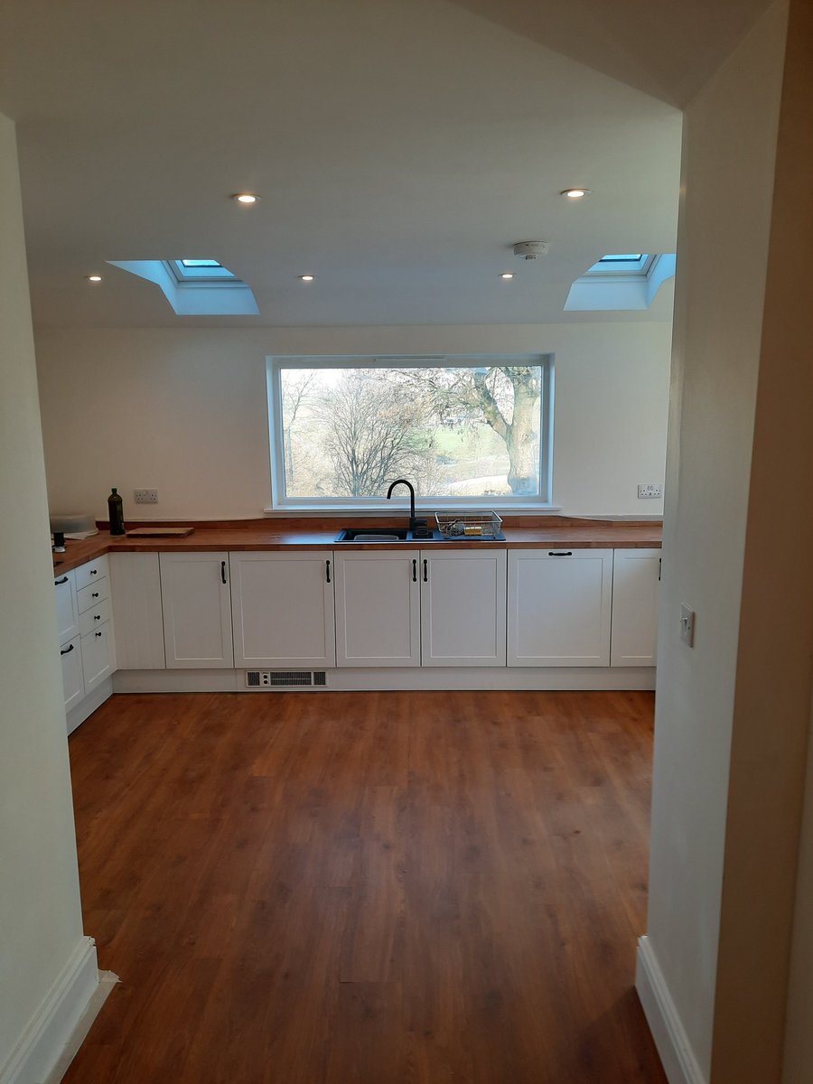 E & J Roger Builders 🏠 tweet media