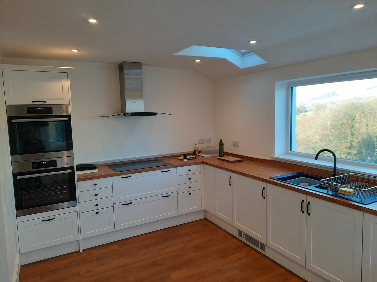 E & J Roger Builders 🏠 tweet media