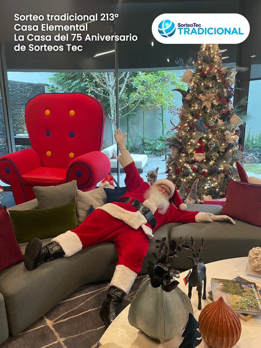 SorteosTec's tweet photo. 🎅🏼 ¡Santa te invita a que compres tus boletos del #SorteoTradicional213º! En donde podrás participar para ganarte la #CasaDelTec!🎄🌟 #CasaElemental ¡Aprovecha porqué son los últimos boletos! Puedes comprarlos en línea, da click aquí 👉🏻https://t.co/YFWwYV6u4x ✨ https://t.co/Kgu7IbHixw