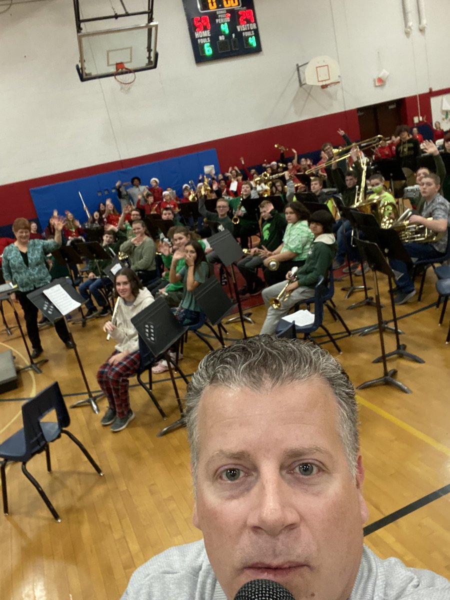 MMSBulldogsPri1's tweet photo. @KinzerGary @MPSBulldogs Thanks for coming to support us! #teamMMS https://t.co/VcEiO6yDMF