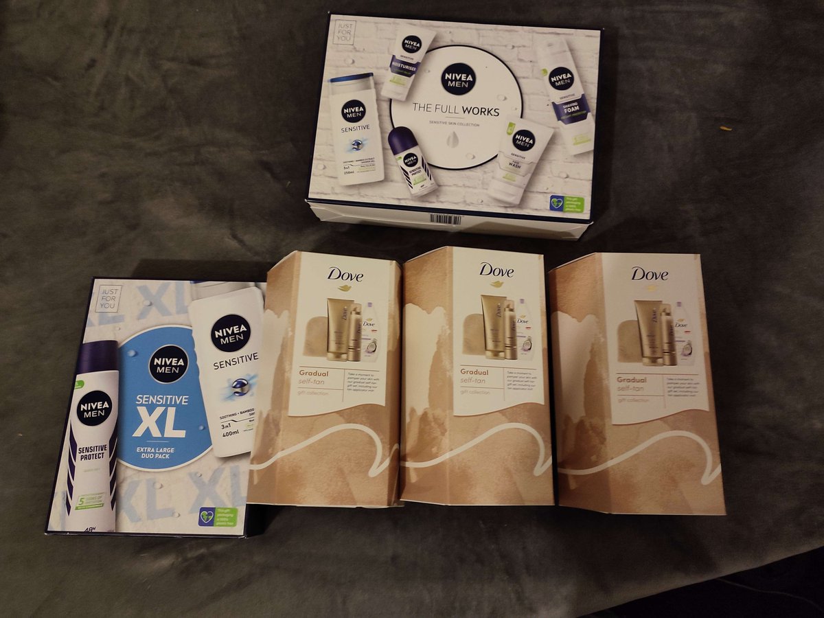 AlinProdan5's tweet photo. Hello @wizzair ! My mom bought me these things to give as a gift to my relatives when I return to my country. Can I put them in my trolley bag ? Will I be in trouble? https://t.co/X3XLjVfCYX