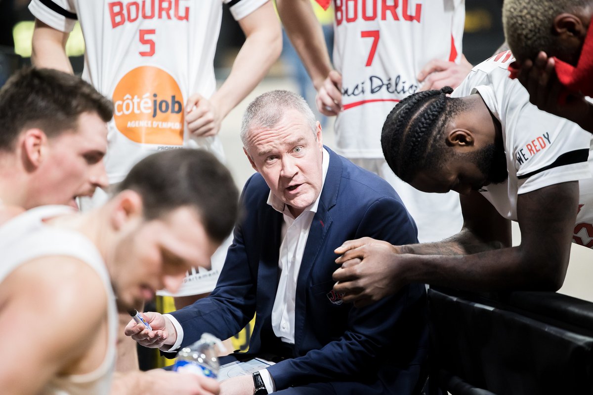 Be_BasketFr's tweet photo. À l'aube d'un retour tant scruté à Bourg, Laurent Legname s'est confié. 

🏴‍☠️ L'entraîneur gravelinois revient sur son passage à la JL – "pas un échec" – et évoque son bonheur de coacher à nouveau.

💬 "Je n'ai pas de revanche personnelle à prendre." 

➡️ https://t.co/8LVhu9XFn1 https://t.co/s0KOISukQj