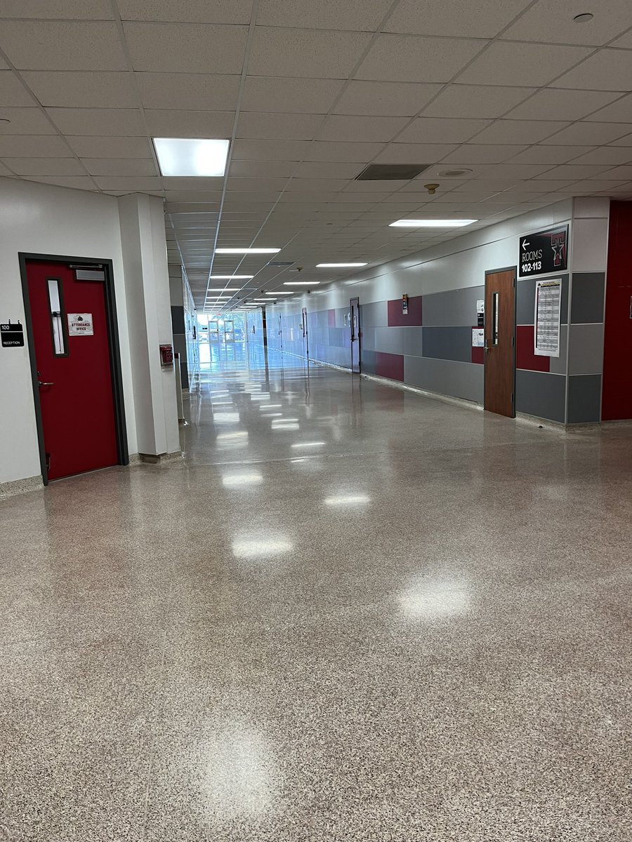 PrincipalTorres's tweet photo. How do you do hallway duty? #RangerPride #MrTHS #MrTorres #MrTorresTHS #uncompromised https://t.co/VzidA3gtkj