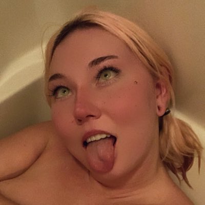 #NewProfilePic https://t.co/JT45FvCcRg<a href="/tag/newprofilepic"class="tags">#NewProfilePic</a>