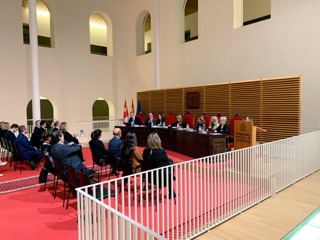 icaburgos's tweet photo. 📢 Está teniendo lugar la tan esperada inauguración del Instituto de Medios Adecuados de Solución de Controversias del ICA Burgos (IMASC), en el Tribunal Superior de Justicia de CyL.
#Mediación #Inauguración #IMASC #ICABurgos https://t.co/869x2iVozQ