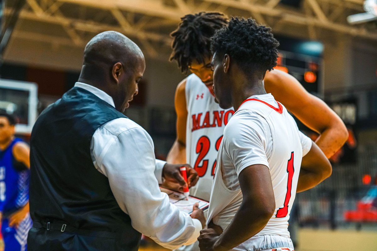 CoachJohnASmith's tweet photo. I know my late brother is smiling down on me from Heaven 🕊 I’ll continue to honor him by living in my purpose. Coaching is my ministry, irregardless the platform..there’s a job to be done.
⚜️I’m just a kid from New Orleans ⚜️

#ManorMustangs🐎🔴🏀
Texas,  District 25-6A @FlxAtx https://t.co/6QRugIX7wQ
