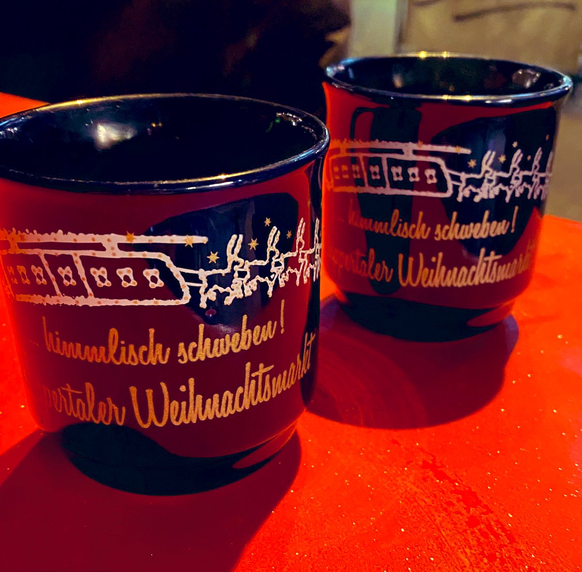 <a href="/echolotta/">Echolotta // echolotta@nrw.social</a> Hier auch! 🤩 #twühweinwupp