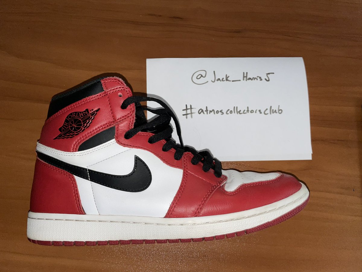 Jack_Harris5's tweet photo. @atmos_usa I hate paying resale but had to for this price. The 2015 Chicago 1 is my brother’s grail, and we buy eachother a pair of shoes for Christmas each year. Right before The Last Dance released I grabbed this steal for him from a local consignment shop ❤️ Size 11 #atmoscollectorsclub https://t.co/NPwCo7eW5s