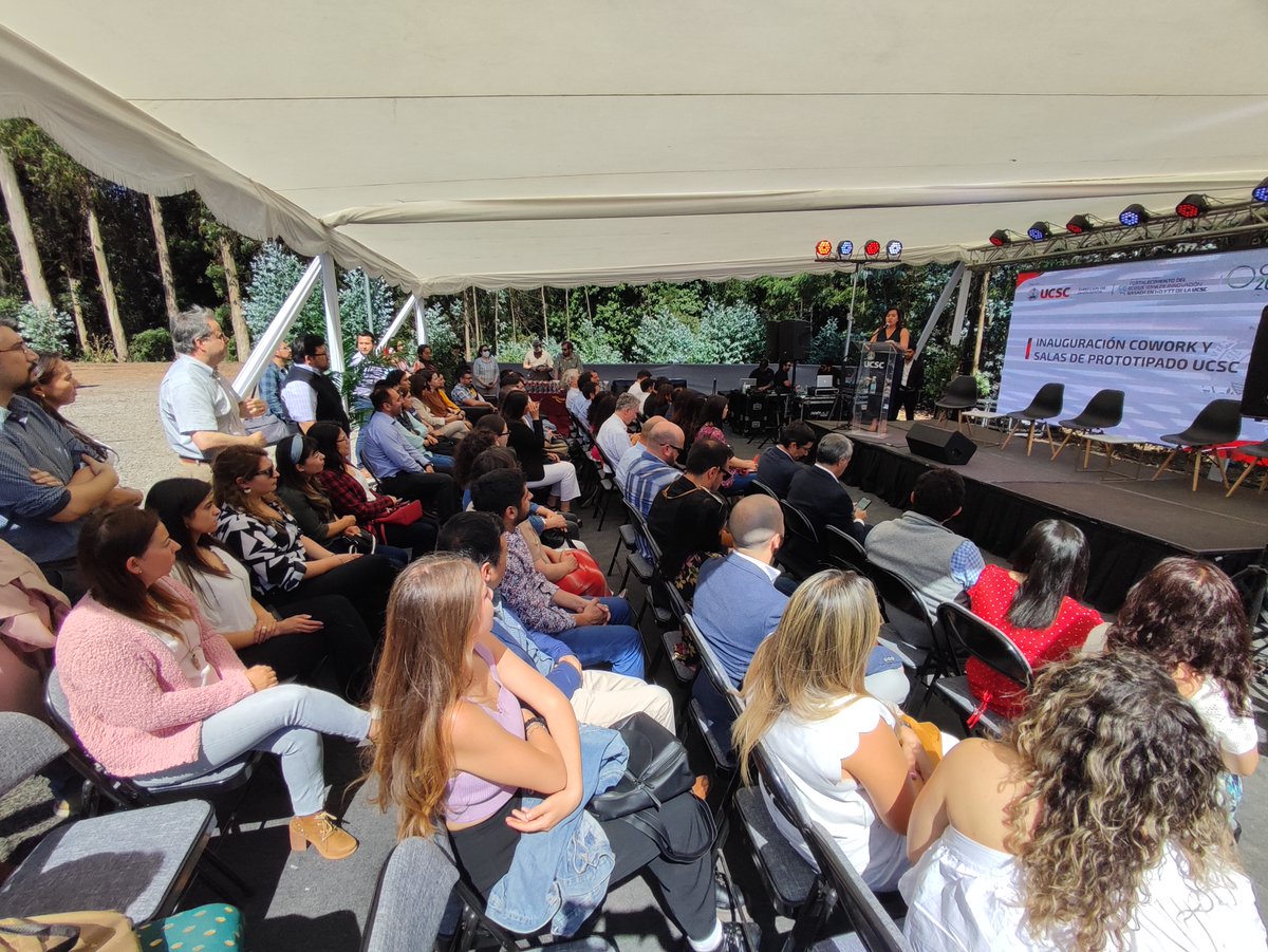 dinn_ucsc's tweet photo. 🎊 Con gran éxito inauguramos los espacios de cowork y salas de prototipado de la @ucscconcepcion.
El nuevo edificio será destinado para trabajar en iniciativas de i+e en la universidad, siendo un aporte para el ecosistema regional y nacional.

#InnovaInESUCSC #InnovaUCSC https://t.co/bYUNHrwmpH