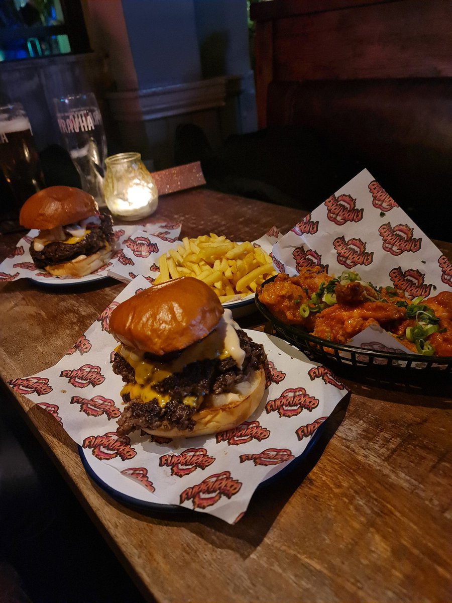 Dinner date with <a href="/Emmaboon72/">Em Ruffles</a> at the <a href="/tenbellsnorwich/">The Ten Bells</a> <a href="/fupburger/">FUPBURGER</a> 😋😋😋😋😋😋😋😋 I am pigging the fuck out for the night