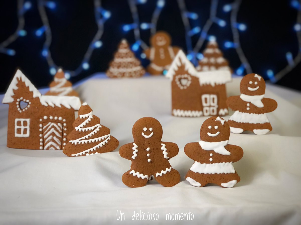 DeliciosoMoment's tweet photo. ¿Ya sabes que le vas a pedir a Santa? 🎅🏼🎄🎁
No se te olvide prepararle sus galletas favoritas, sí, las de jengibre. 😋
Son deliciosas y divertidas para decorarlas como más te guste. 🎨 🍪
https://t.co/GQoGdfYUOk
#FelizJueves #Gingercookies https://t.co/2TRdiojZfq