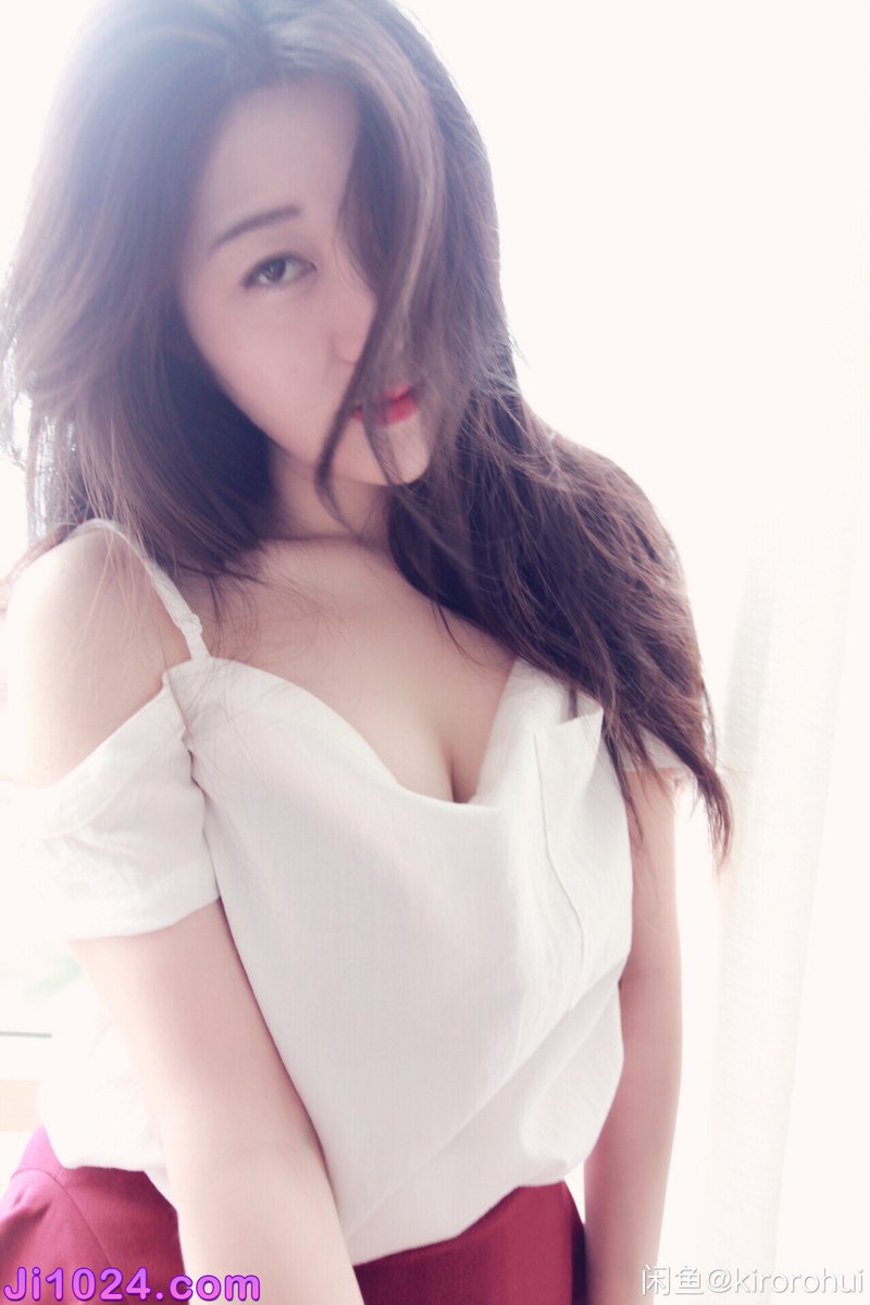 Ji1024com's tweet photo. 极图网·Ji站【极度诱惑】019期：https://t.co/nR1L7DMv5b
#美图 #美女图片 #纯欲风 #性感 #美乳 #长腿 #身材 #瑜伽裤 #OL #街拍 #美腿 #跟拍 #高跟鞋 #白领 #包臀裙 #stiletto #heelsfetish #Shanghailady #Sexy https://t.co/YOLAriFo3H