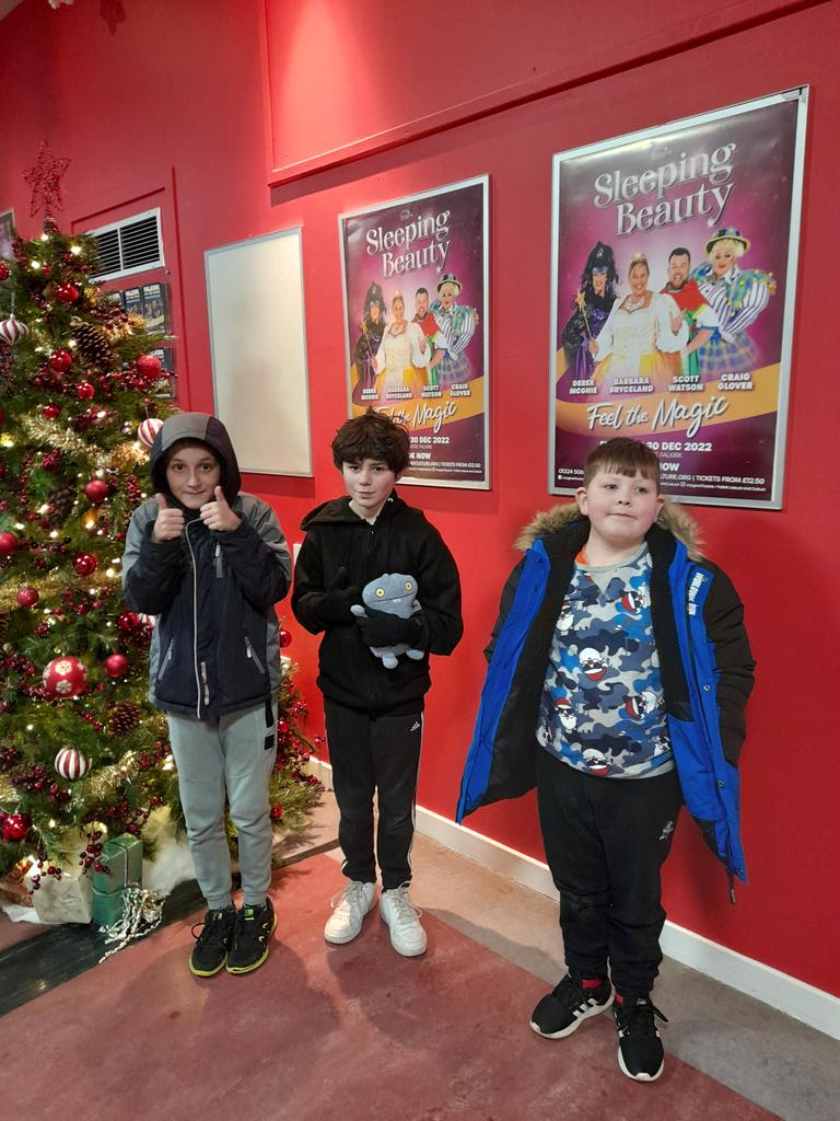 Falkirkchamps's tweet photo. Time and some panto fun! @FalkirkLandC #sleepingbeauty #ChampPups #christmas https://t.co/y7Q84T6LLL