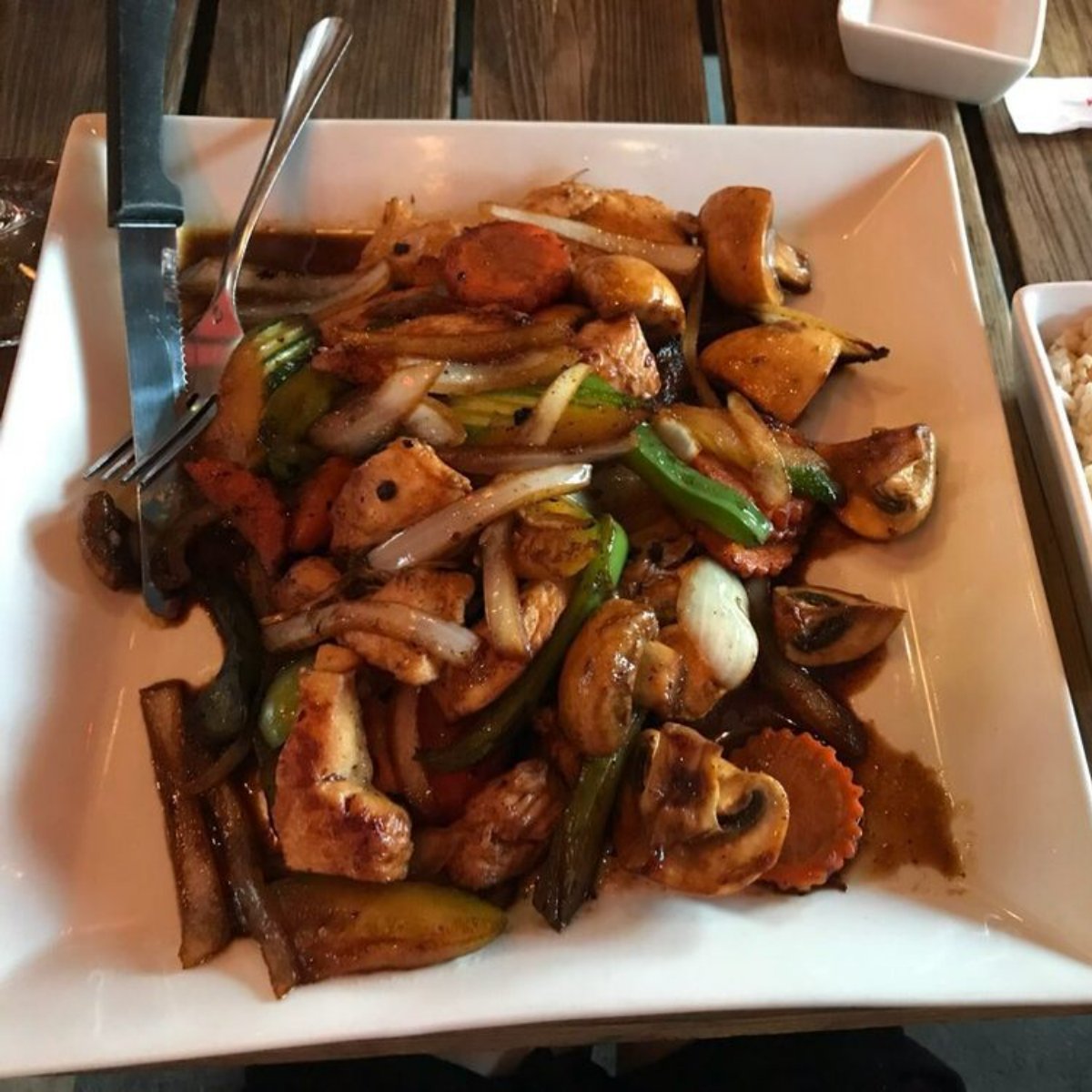 Not in the mood for sushi? We have fresh appetizers, makimono, nigiri, salads, stir-fry, katsu, and more for you to enjoy.