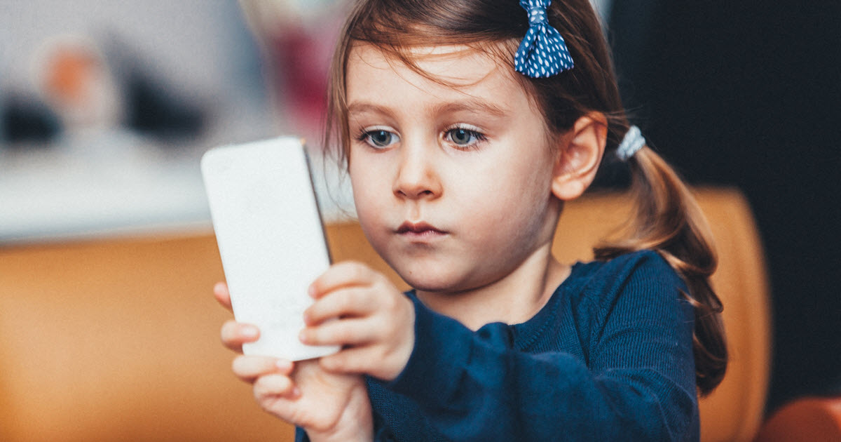 Contrairement à ce qui a été rapporté dans certains #médias, les directives de <a href="/SocCanPediatrie/">Société canadienne de pédiatrie</a> concernant le #tempsécran des #enfants n’ont pas changé. Le point:
naitreetgrandir.com/fr/nouvelles/2…