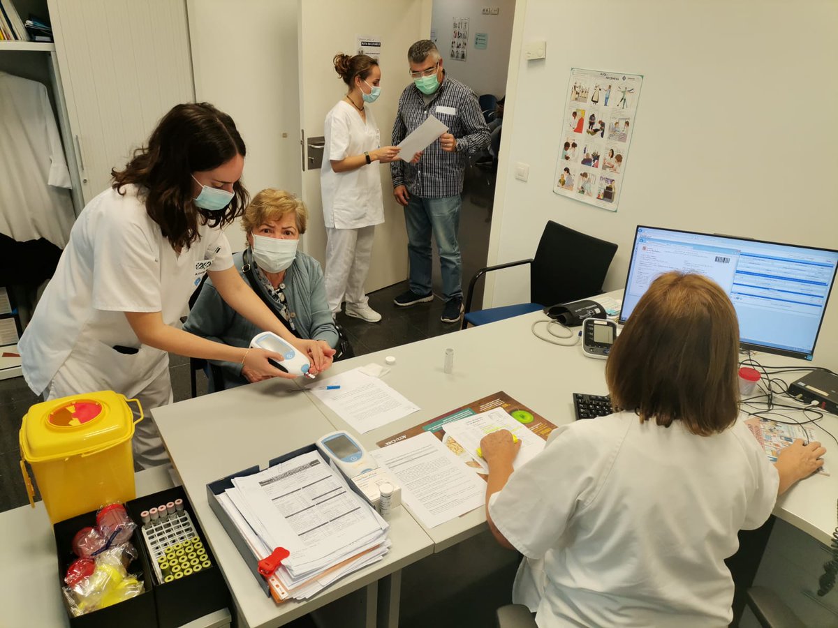 Aquesta és la imatge guanyadora😉del 4r concurs de fotografia que il·lustrarà el mes de desembre del calendari 2023📅de #apalteucostat 
Enhorabona👏a na Nuredduna Serra Pou auxiliar administrativa i Rosa Llabres Planas infermera 📸del <a href="/cssonamonda/">CS So Na MONDA</a>  #apalteucostat #ambtusomap