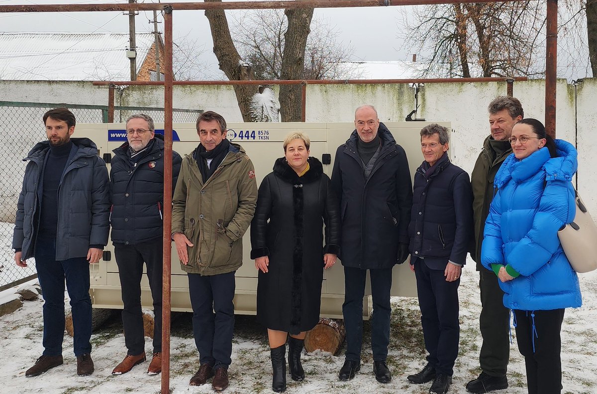 Etienne de Poncins tweet media