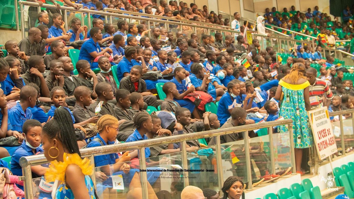 SipromePTS's tweet photo. 😍SIPROME JEUNES 2022

quelques clichés des tribunes du Palais Polyvalent des Sports de Yaoundé lors de la cérémonie protocolaire d'ouverture du SALON.

#SipromeJeunes #Youth_connekt_Cameroon #MINJEC237 https://t.co/bVrqpMbHDX