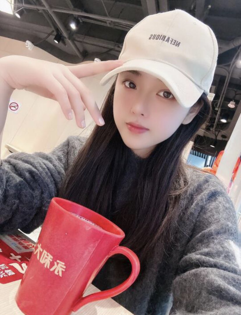 h999343's tweet photo. 女生提分手基本为了威胁男生，男生提出分手几乎没有挽回的余地。 https://t.co/63ibJNJUac