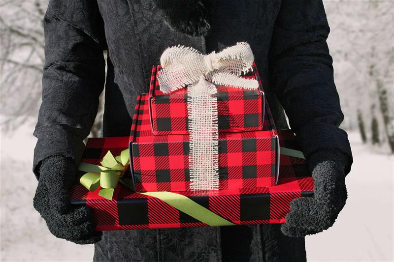 poutinerie's tweet photo. Tell us the WORST Holiday Gift you've received….and GO! https://t.co/Uk7MP8mFMp