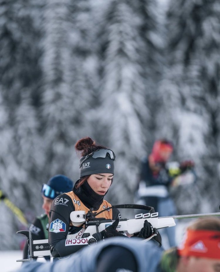 ReHaLi8's tweet photo. Linda happy to be back on the track #biathlon #LindaZingerle #Obertilliach https://t.co/vYggihrc9D