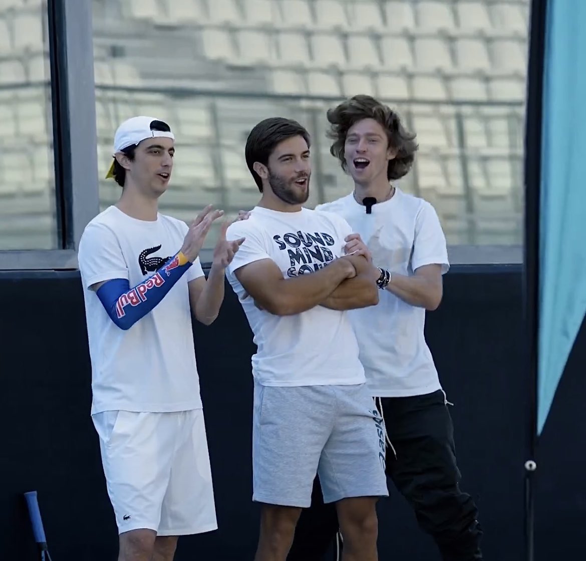 maisonpq🦩 on Twitter "Borna brought his child to abu dhabi"