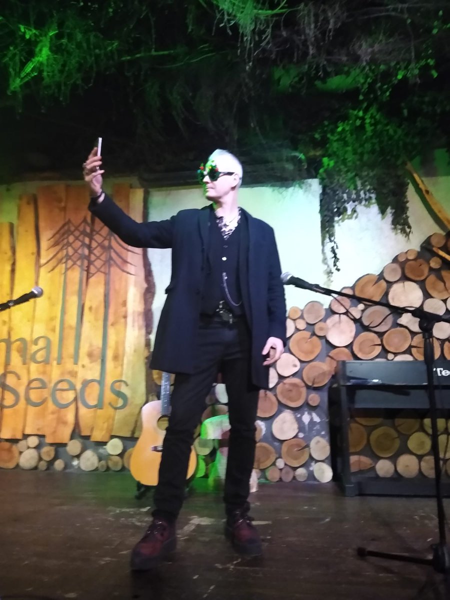 Thanks all <a href="/HuddersfieldUni/">University of Huddersfield</a>  English, Creative Writing and Screenwriting students and staff who came to last night's Christmas party and made it such a blast. <a href="/hudCWsociety/">Huddersfield University Creative Writing Society</a>