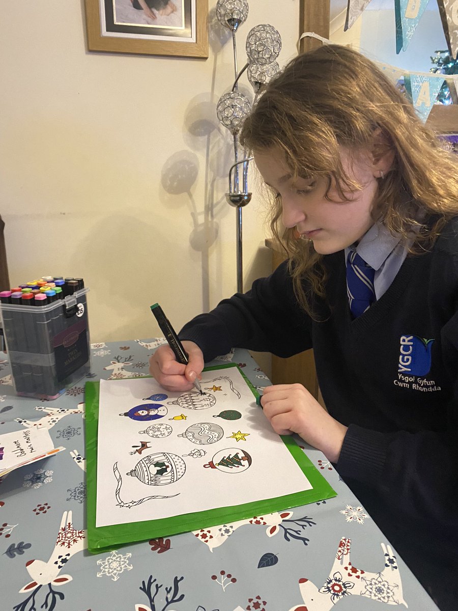 Helenrees10Rees's tweet photo. Maddie enjoying some Christmas mindfulness colouring @LlesYGCRhondda #hwylyrwyl https://t.co/wdbZJ7koiS
