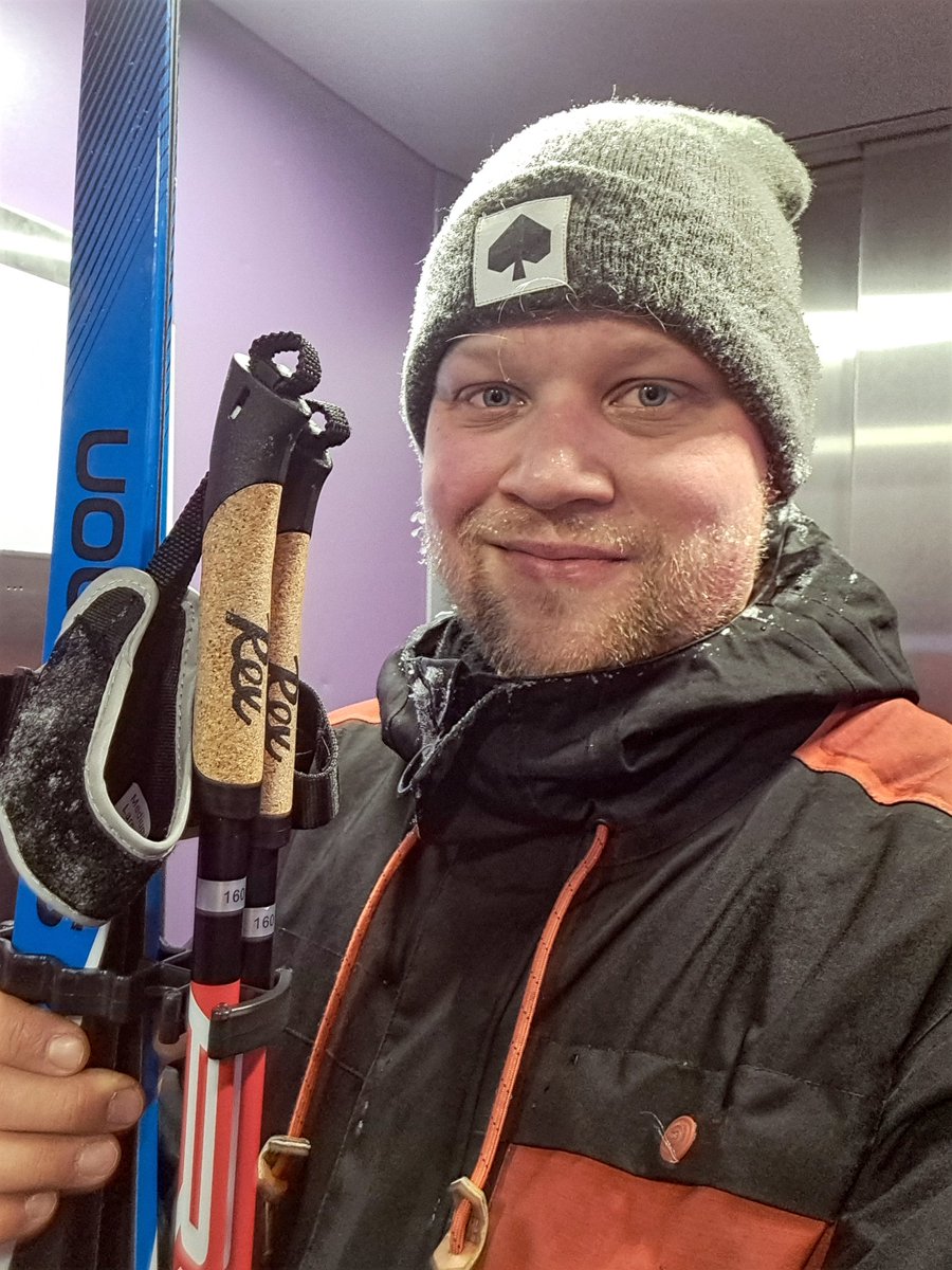 juusillanpaa's tweet photo. Skiing season is here. Finally.
#skiman #skiing #ineverfailonskittail #hardtobemodestwhenyouresoawesome #awesomeness #yourejustsomeoneimmajustawesome #110percent #believeyourself #ironichashtags https://t.co/DBGrQyqNPc
