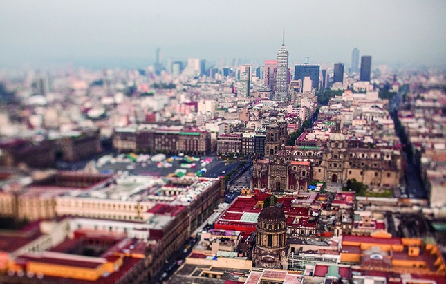 bancomext_ce's tweet photo. La #CiudadDeMéxico es el centro de investigación y desarrollo más grande del país. 
Descubre los programas y proyectos que hay para potenciar la innovación y la exportación➡️ https://t.co/QCvkBpaTpm 
#BancomextCE https://t.co/hWHeoDgNkg