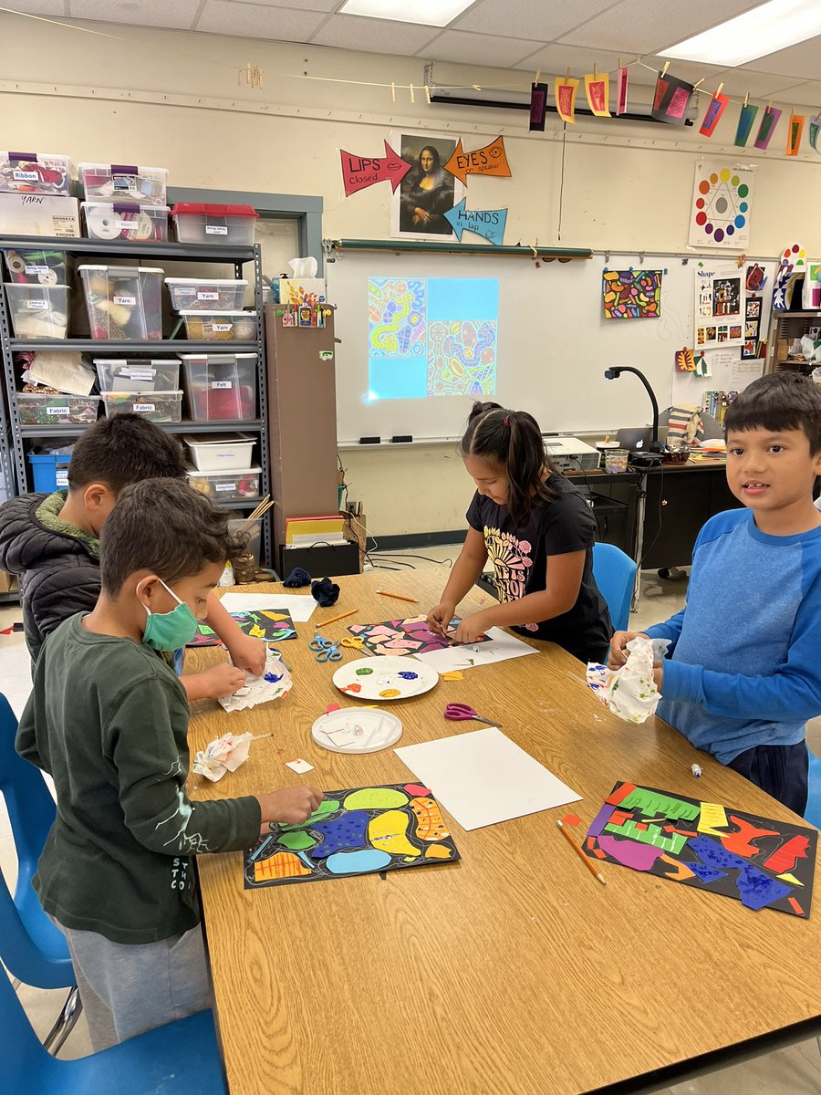 MsSlattum's tweet photo. Today we did a little abstract art using organic shapes! https://t.co/Tn9TC1Ut60