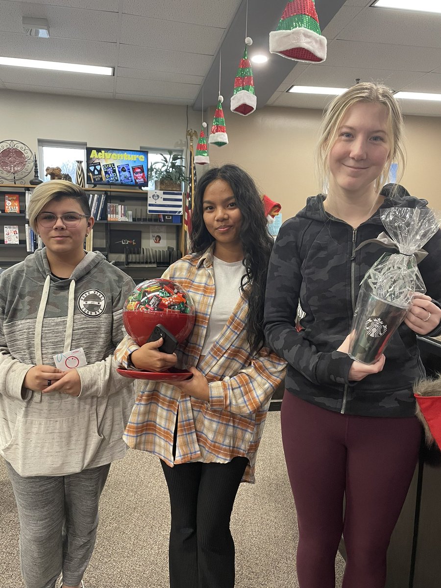 library_CHS's tweet photo. Congratulations to the library contest winners!  The correct amount of candy was 132. Closest guess was 130. @CHS_Indians @library_CHS https://t.co/uUkOftikAO