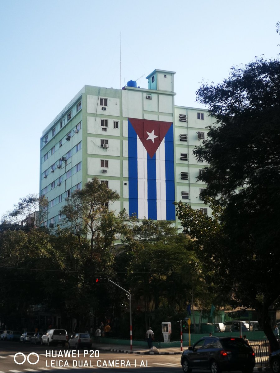 Feliz 2023 al Minsap, se han llenado de gloria enfrentando el bloqueo!!

Agradecimiento profundo a los héroes de las terapias intensivas!!

Viva Cuba!!
Viva por siempre Fidel!!