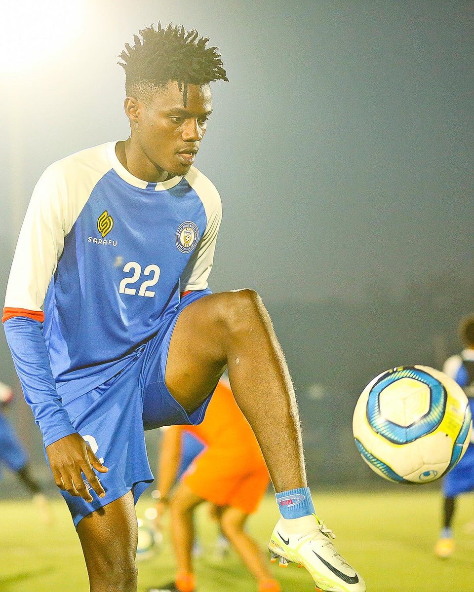 azamfc's tweet photo. #LastTrainingUnderway Tupo tayari kwa vita ya kesho Ijumaa dhidi ya Kagera Sugar, baada ya vijana kumaliza salama mazoezi ya mwisho usiku huu.

@Yusufbakhresa @AbdukarimAmin 

#weareazamfc #timuborabidhaabora https://t.co/CgWxRsBwz3