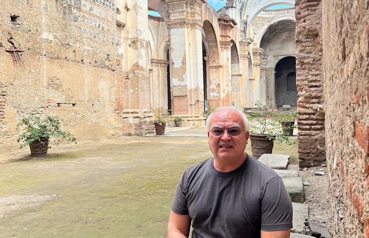 LuisOmarTapia's tweet photo. Cargando pilas para la gran final de la Copa del Mundo en Antigua Guatemala. Una lugar maravilloso, lleno de historia, cultura y energía positiva. https://t.co/CuRWwFPk1G