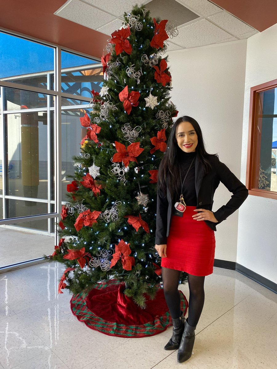 Wishing our amazing Diagnostician @amedina_HHES the Happiest of Birthdays!! 🎉🎂🎈@JDrugan_PK8 #TeamSISD