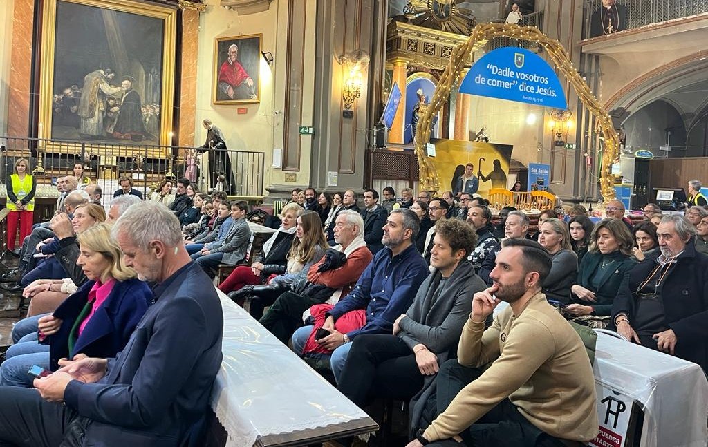 paz_mensajeros's tweet photo. “Si viérais esta Iglesia tan llena de talento y de amor” #Talentya https://t.co/DCDxGYNQwE