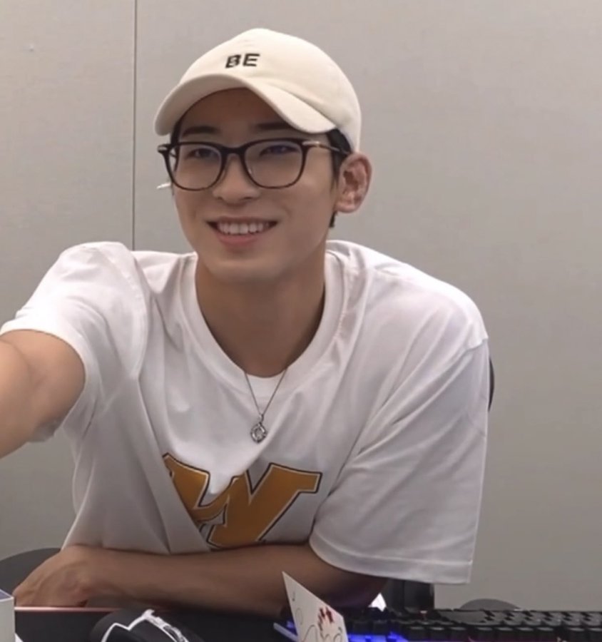 jeon wonwoo, our W man 😇