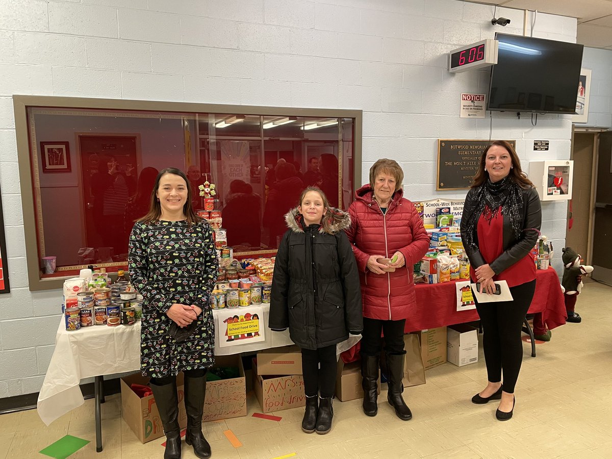 Memorial Academy tweet media