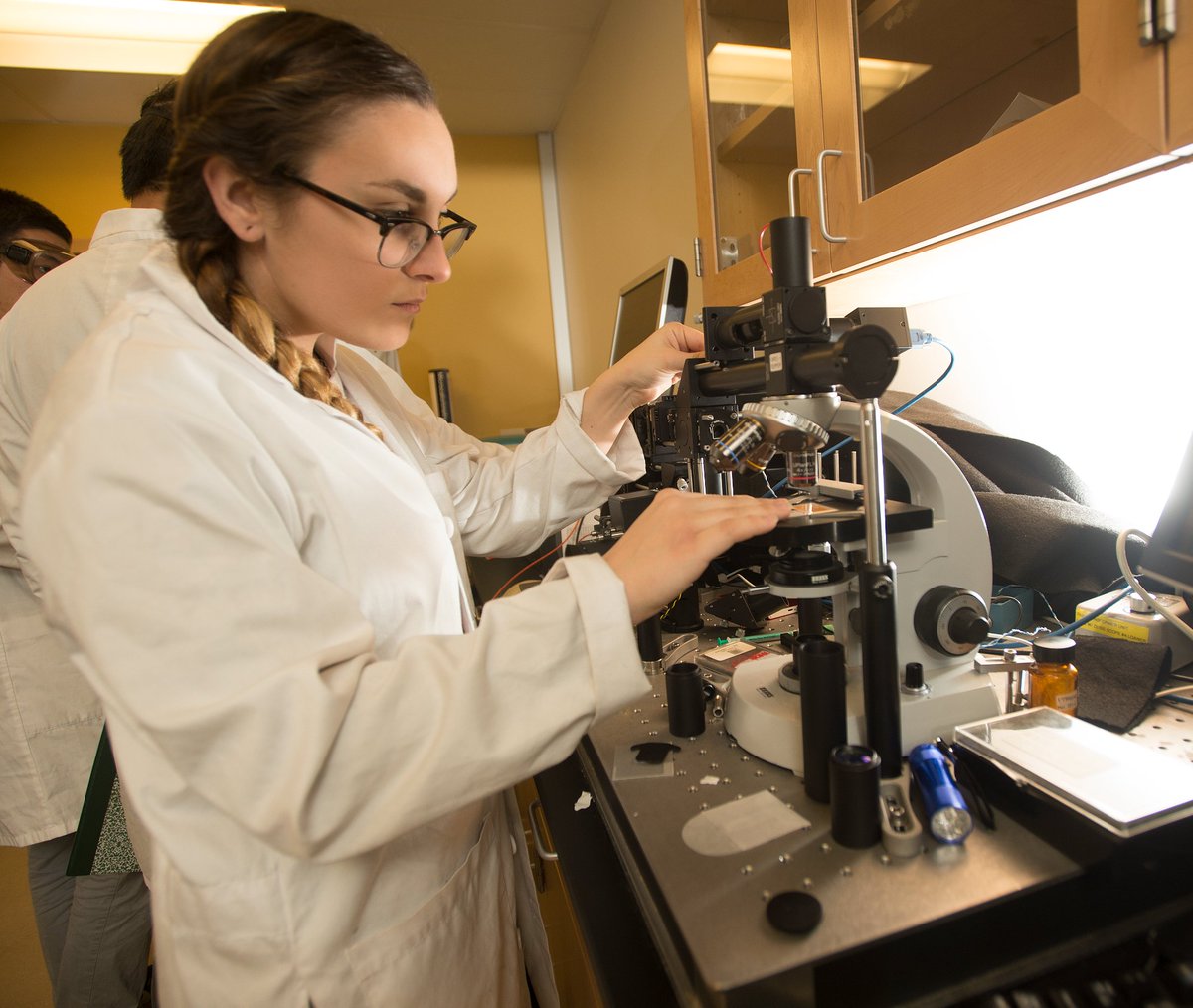 cppfaculty's tweet image. TT faculty opening in @cpp_science @CPPChemistry - Assistant Professor in Chemistry (Analytical or Physical)
Apply by 1/17/23: bit.ly/3FTyEqq
@AISES @OUTinSTEM @sacnas @LatinasinSTEM @BlackInChem @BlackWomenSTEM @BlackWomenChem @AcsWcc @LatinXChem @ACS_ANYL