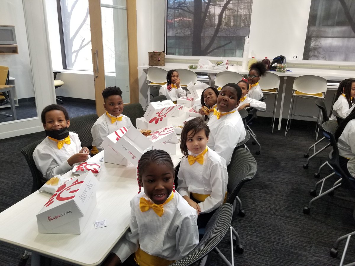 About today... The eSTEAMed MAJ Honor  chorus showed up and showed out in their performance for our partners at <a href="/GeorgiaPacific/">Georgia-Pacific</a>. Our scholars left the school day on cloud nine!

#apsarts #apsupdate
<a href="/APSMAJ_Elem/">M.Agnes Jones Elem.</a>